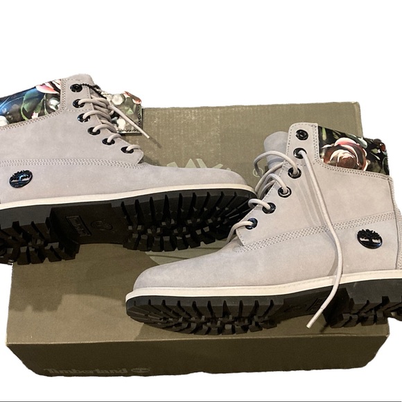 Last one 9.5 Timberland Womens heritage 6" waterproof boot - Picture 3 of 7